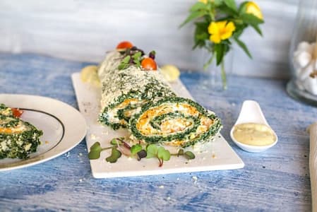 spinach and pepper roulade